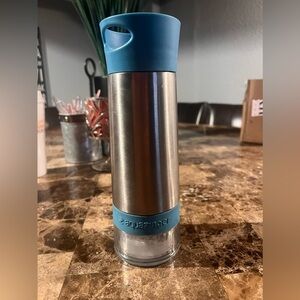 Aquazinger 24oz fruit infuser travel cup